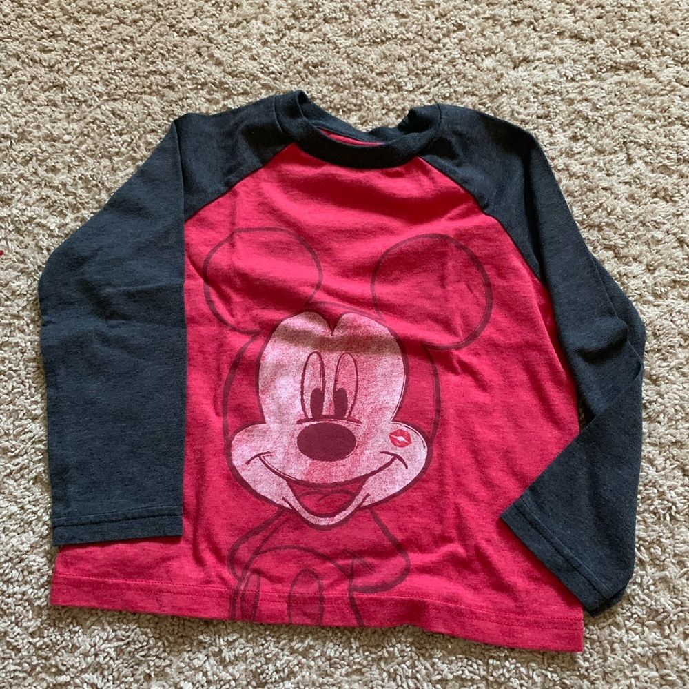 Boys 4T long sleeves - Picture 2 of 5